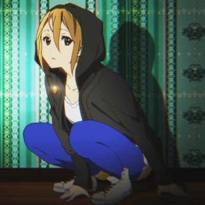 Ritsu Tainaka is my name ~ and I'm a drummer ! Me and my friends founded a band at our School to get Famous ~!