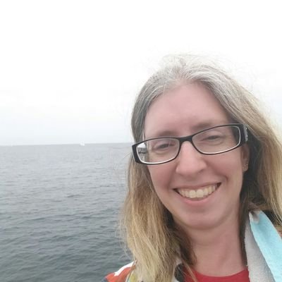 joyswithliz's profile picture. Wife of 1, mother of 4, cat mom of 1, blogger for many. Killer of spiders.