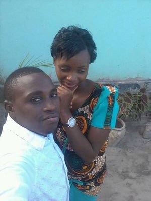 Atuwezi kushindana na fasheni za nguo÷
Nguo kila siku zinatoka mpya
Sisi ni wale wale atutoki kiwandani
Bali mungu alitutengeneza mara moja tu