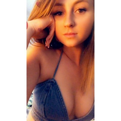 BaeleeHatch's profile picture. 