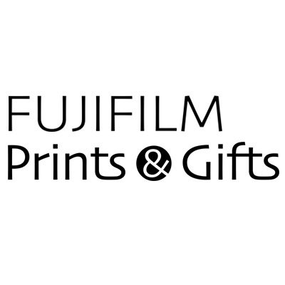 Fujifilm Prints Gifts 富士フイルム公式 友達との思い出をシャッフルプリントに スマホで撮ったたくさんの写真をシャッフルして1枚にしちゃお O O 今なら 10 Off キャンペーン実施中 詳しくはhttp T Co Rie1x3isbq T Co