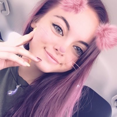 BeaSadeigh's profile picture. I love my buns 💛