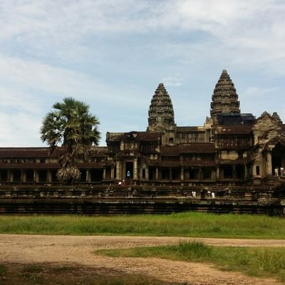 Hello Everyone!!
I am Mario.  I am an ENGLISH tour guide at Siem Reap.  If you are looking for a guide, contact me via my gmail.  siemreapmario@gmail.com