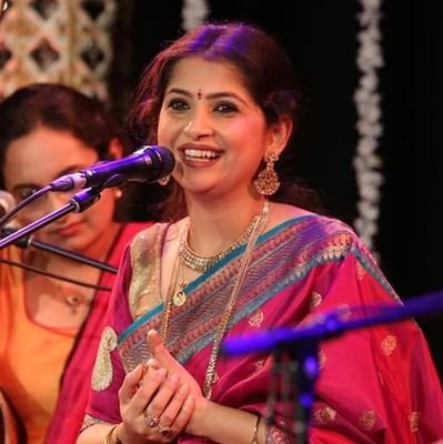 Official Fan Club of the Most Wonderful & Beautiful Indian Classical Vocalist & Sensation -Vidushi Kaushiki Chakraborty ❤
Follow her at : @Singer_kaushiki 😊