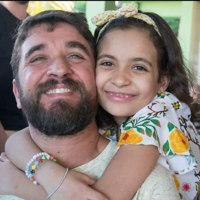 Rodrigo63332547's profile picture. morador de duque de caxias, proprietário da metalúrgica boa vista, bem casado, pai da Luiza Passarelli.