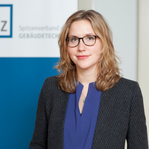 Unterwegs für @VdZeV
#Gebäudesanierung, #Energieeffizienz
#Energiewende #Wärmewende #Heizung #ISH19
Views are my own