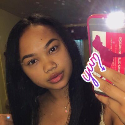 Chasing The Bag🤑💰 22🖤😊 I Follow Back 😏🤞🏽 Thanks for the follow ❣️❣️if your willing to make some extra cash with me let me know🗣