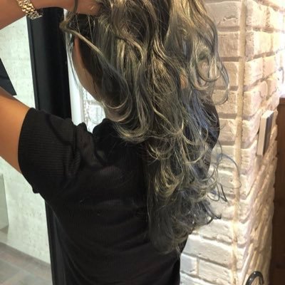 適切な エミフル 美容 室 21年の新しいヘアファッションの壁紙 適切な エミフル 美容 室 21年の新しいヘアファッションの壁紙