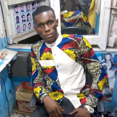 IbremsL's profile picture. suis etudiant guiné conakry