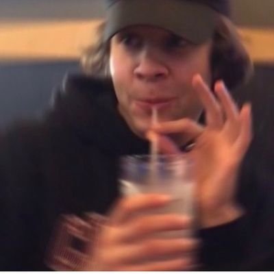 angg_winters's profile picture. xoxo:)