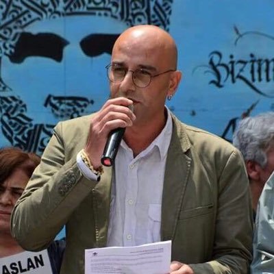 taylanbekin's profile picture. 'Yıldızları bastı yaralarına'