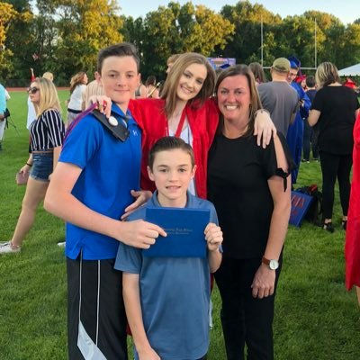 DebDowns9's profile picture. mom of 3 beautiful kids and my fur baby - love life and feel blessed everyday