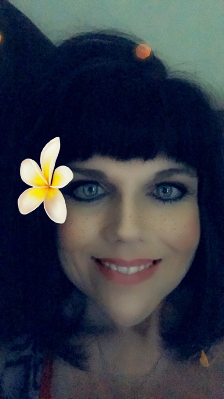 beccablueiz1971's profile picture. 