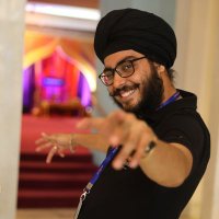 Simran Singh (@filmysingh13) 's Twitter Profile Photo Simran Singh (@filmysingh13) 's Twitter Profile Photo