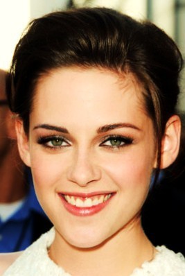 Major girlcrush on Kristen Stewart going on over here. Follow if you feel the same way! ;) 
Robsten lives. -- you know its true.