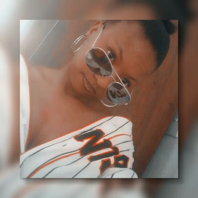 katlehoHlapolo2's profile picture. Happy Soul🌻
I love me💯🔥