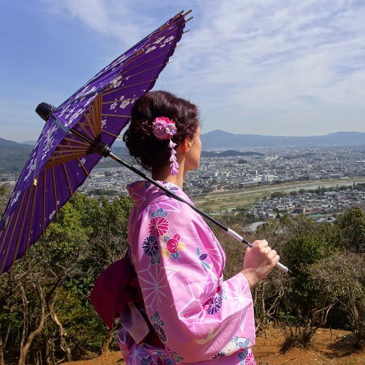 anyankaBilbao's profile picture. Music lover, sushi addict, life enthusiast, penguin supporter, 日本語学生 and amateur baker.