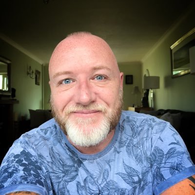 woofer1971's profile picture. Average bloke head to toe, inside and out...................... Oh.. and im a gay serial crocheter, occasional cake decorator, and digital artist.