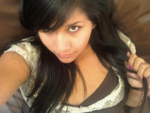 soi raray no me gusta  describir mi persona lo dejo al criterio del que me kiera  conocer