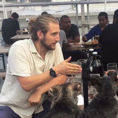 wiznickers's profile picture. I don't need 160 to describe myself. I am one character.