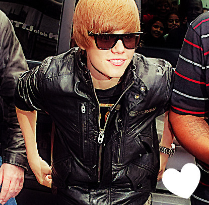WeLovJustinBieb's profile picture. 