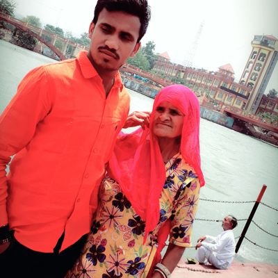 girdhari_i's profile picture. Good night