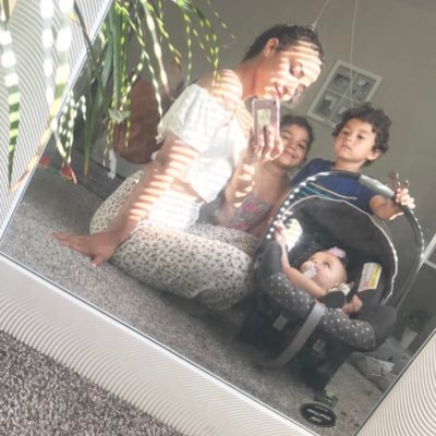 KeyonasLife's profile picture. 23 year old Youtube mother of 3 out here livin her best life. ✌🏽👽