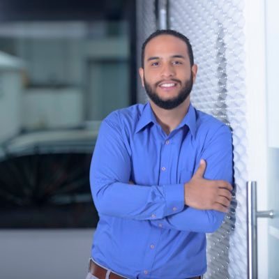 *Lic. en Mercadeo *CEO de RM Productions , Constructora Zulycar, MVG Productions*