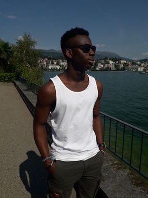 Kevin76213493's profile picture. Kevin 
Isaac ✒
16ans 🎂
Poitiers 🔥