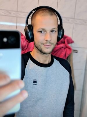 TheRealRietz's profile picture. "You are...... You"