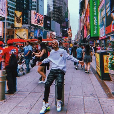 LuciiaAbraham's profile picture. 