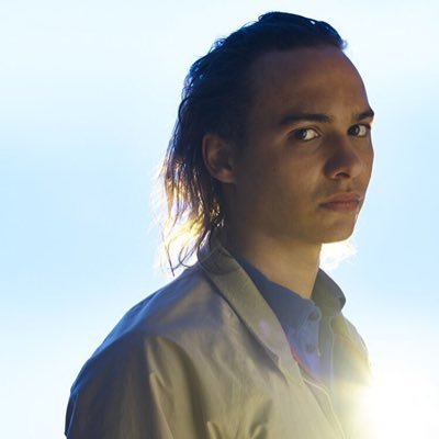 Nick grimes im driver for supply runs for hilltop Alexandria currently single I have a great bestie name Tara #ParodyAccount