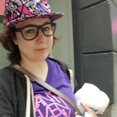 julescubed's profile picture. You're allotted one groan per joke. ONE.