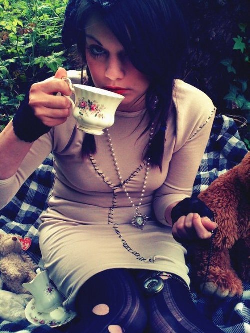 johawtree's profile picture. Fashion stylist | Fashion consultant. Enquiries: info@johawtree.com