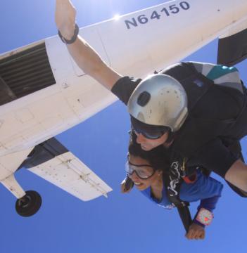 krl_mrqz's profile picture. 