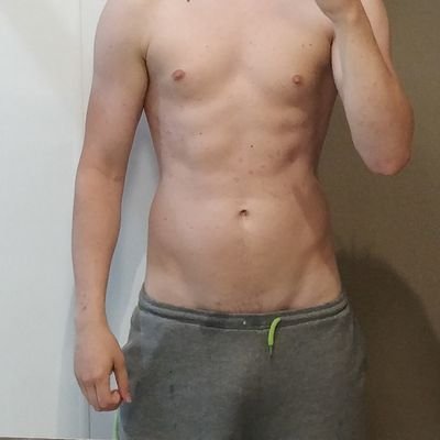 Young Horny Bttm Guy looking to connect with like minded guys all over the UK.
Happy to send face pics in DM.