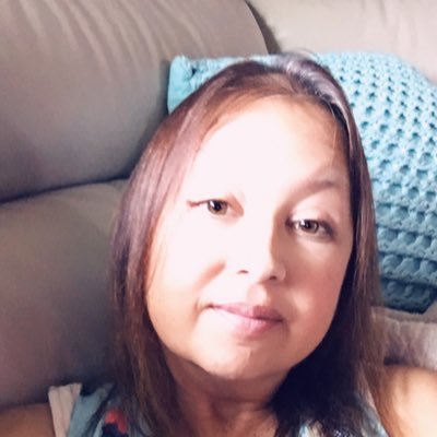 wife, mother of 2 kids and 2 dogs, survivor of a double lung transplant.  Miss my parents and thank god everyday for my sisters