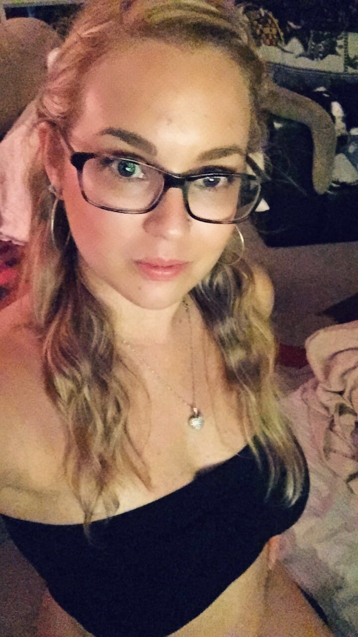 Kat_xox_Cory's profile picture. Life is not measured by the number of breaths we take but by the moments that take our breath away.