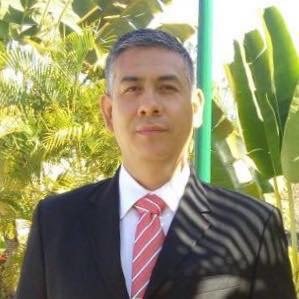 Abogado titular de Padilla Valdivia-Consultores Jurídicos. Catedrático de Posgrado.