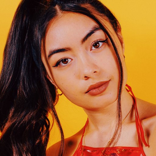 eileenshoji's profile picture. 