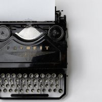 Writers of Horror, Sci-fi, and Fantasy (@wewritefiction) 's Twitter Profile Photo Writers of Horror, Sci-fi, and Fantasy (@wewritefiction) 's Twitter Profile Photo