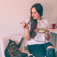 Yulia Dyukova (@thatswhatshehad) 's Twitter Profile