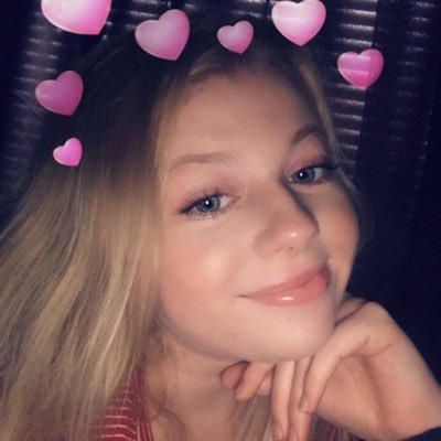 AyyeSiera's profile picture. 