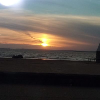 powerhacks4life's profile picture. The fact that I'm alive is a BIG reason to live life to the MAX, so I'm going to live it!
Beautiful people everywhere smile and the world will too 😎