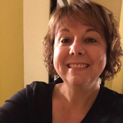 NathalieCool3's profile picture. Maman, conjointe, fille, etc. ma famille et mes amis représentent le bonheur et l’équilibre dans ma vie.  Chanter est ma passion et le champagne j’adore.