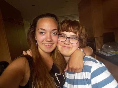 strien_esther's profile picture. Ik hou van F1 en sport
Ik zit op scouting en welpen leiding 
werk bij Lek/Habo als monteur wkk