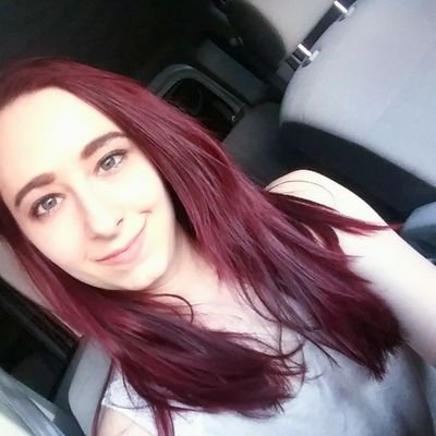 Twitch affiliate: https://t.co/1lpieuQW3o
Mediocre gamer girl and dog mom.