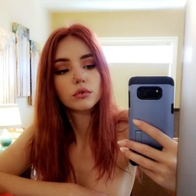 EmberEmory's profile picture. Insta @emberisart🖌
Art is my Life❤
Message me for commissions