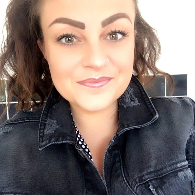 DarrionMarke's profile picture. "Yuppie, I sneak drinks into movie theatres, Idea Diva"