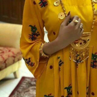 ‏‏‏‏‏آٍشـتـَقـت لـٍـً مٌنً هـو بـُعِيـٍدً عِنًـي آٍلـٍـًآٍنً ولـٍـًكـٍن مٌسَتـَوطَـنً فـٍي قـلـٍـًبـُي .. .